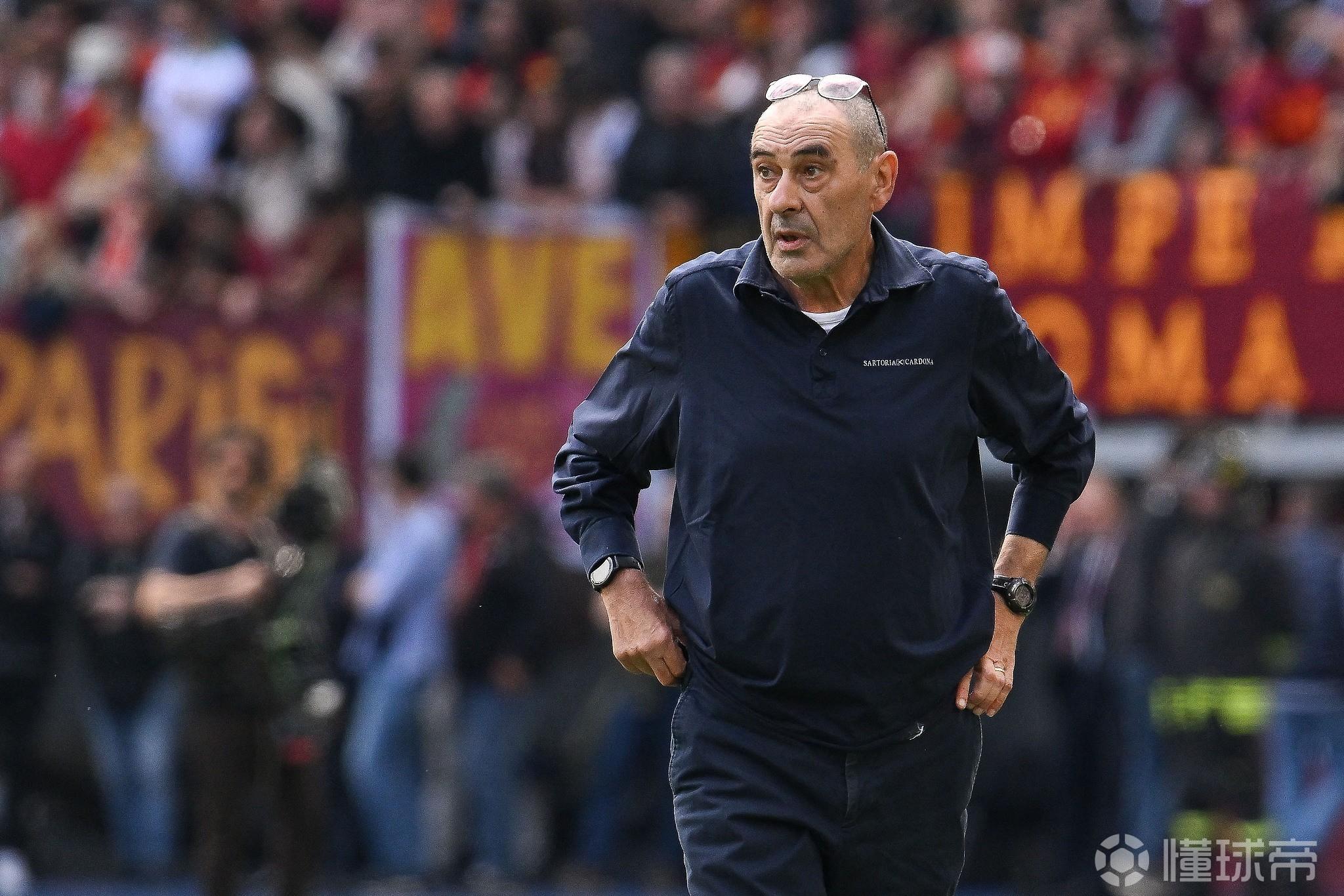 记者：萨里仍为那不勒斯首选，亚特兰大也已经联系了他