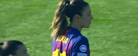 半场：巴萨女足0-0里昂女足，霍兰进球被吹
