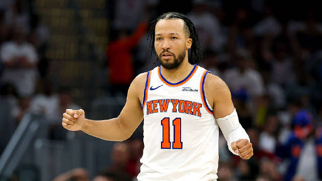 NBA东决-尼克斯3-0骑士夺赛点 布伦森30分6助