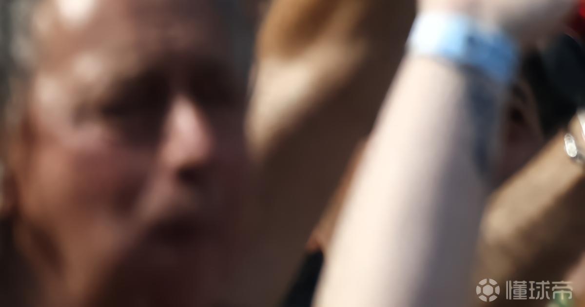 西汉姆董事会致信球迷：我们与努诺进行了会谈，他会继续执教