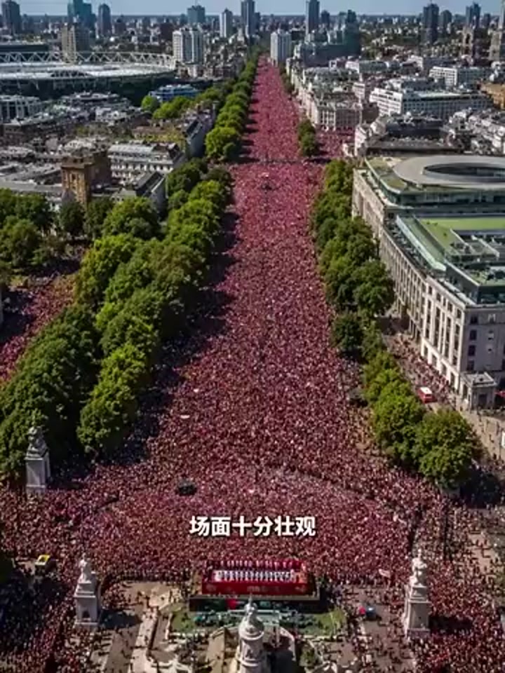 人山人海！阿森纳冠军巡游超百万球迷参加