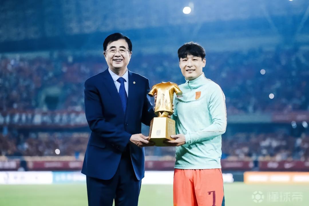 新民体育：如果没有武磊，国足可能已沦为亚洲四流