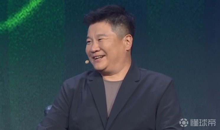 李金羽：跟C罗相比，我啥也不是，但我在工作时还是挺认真的