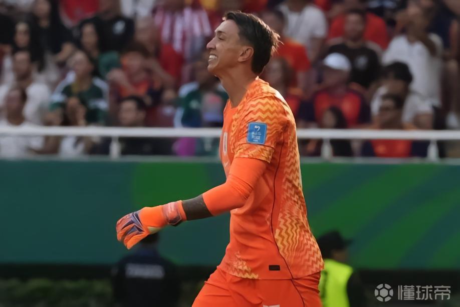 穆斯莱拉世界杯5次失误导致丢球，巩固“历史第一人”地位