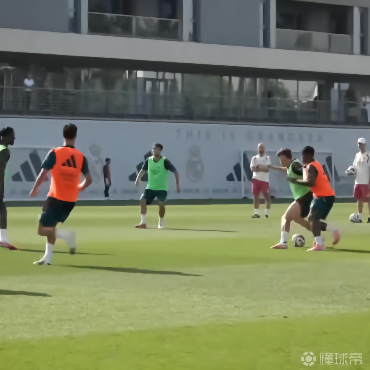 阿斯：许多皇马球迷相信，恩德里克可能迎来属于自己的时刻