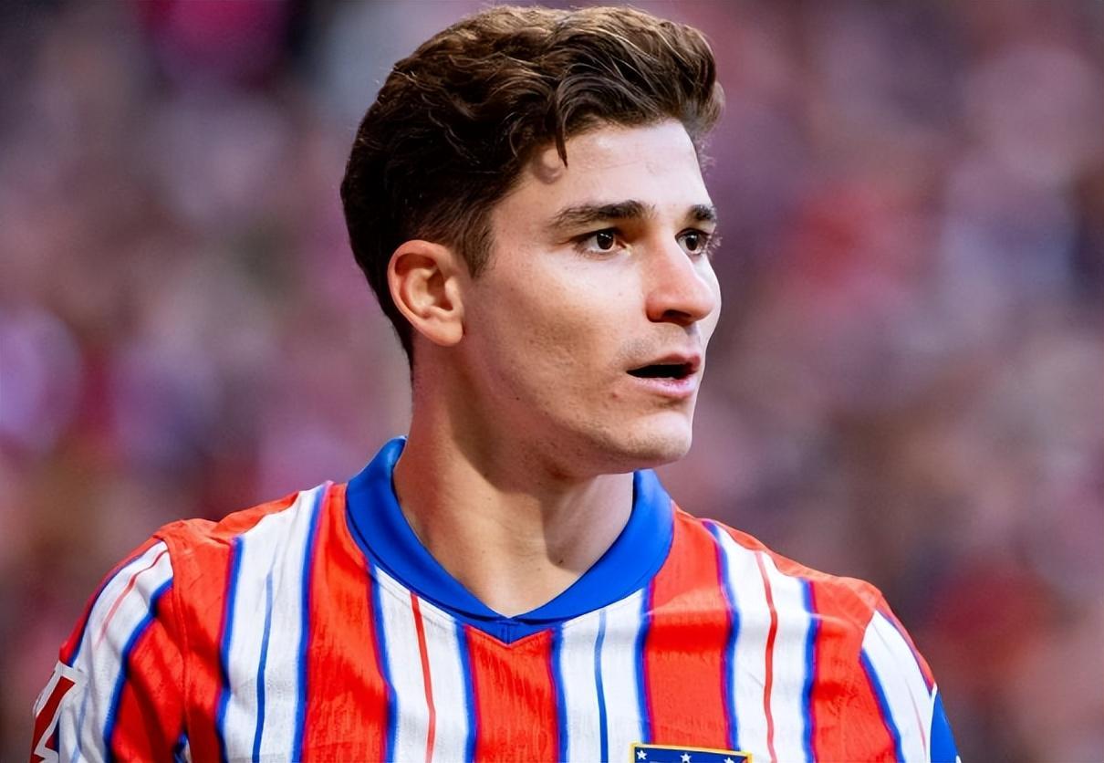 巴萨迎捡漏良机！8500万欧神锋一心来投，0转会费，莱万最佳替身