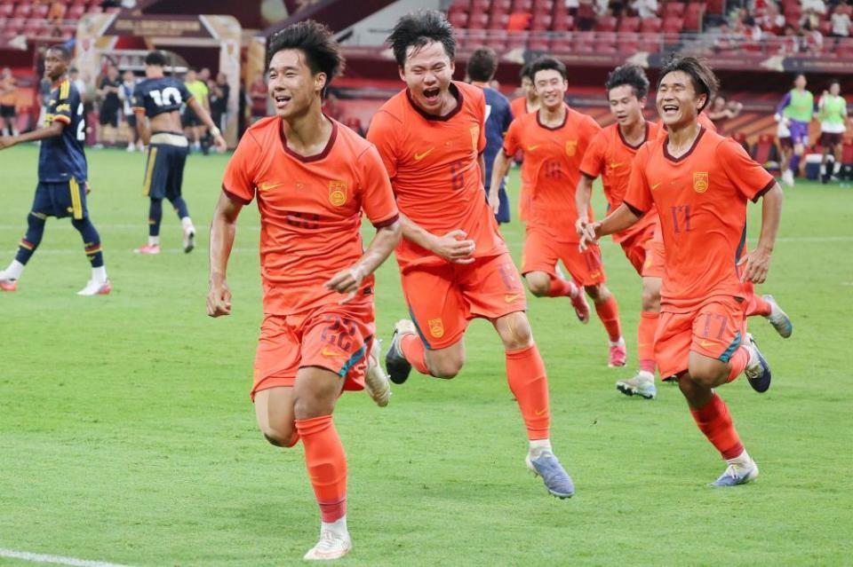 U17国足两连胜！完胜毕巴，程晟涵连场破门，赵松源中柱