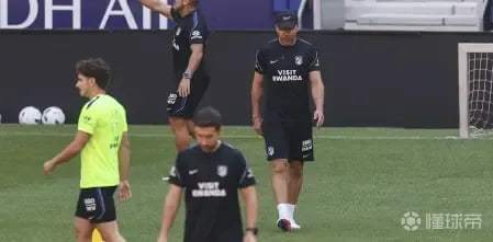 世体：小蜘蛛缺席马竞西甲首战，西蒙尼希望他能在周日前恢复