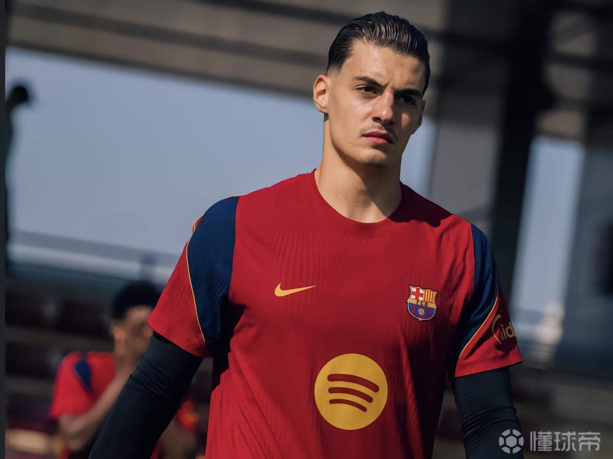 西媒：雅各比什维利租借加盟阿尔梅里亚，出场10次自动买断