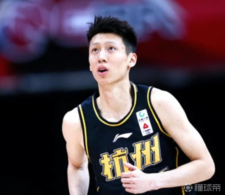 记者：效力浙江广厦11个赛季的赵岩昊确定离队，转会加盟宁波