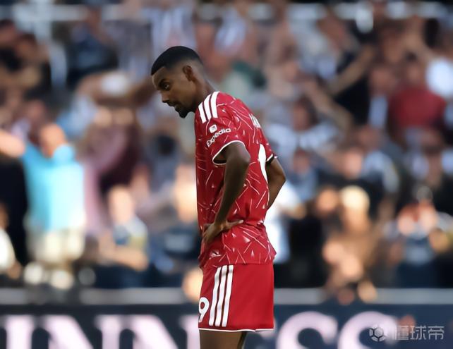 伊萨克vs纽卡全场数据：4次射门2次射正，错失2次绝佳机会
