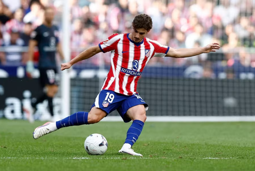 ​阿尔瓦雷斯遭马竞球迷嘘声，巴萨本周欲最后一搏