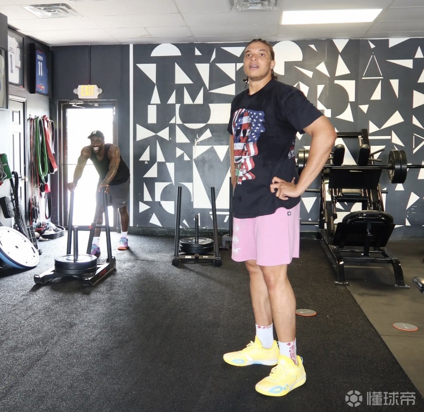 洛夫顿：本希望留上海卫冕，但我的技术和天赋不被某些人认可