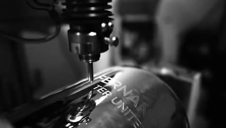将自己的名字刻上奖杯！PFA年度最佳球员：B费