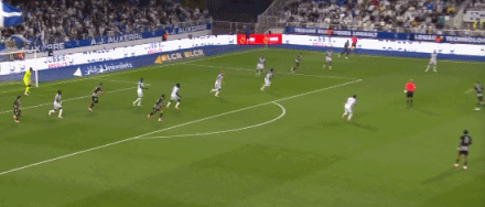 半场：欧塞尔1-1昂热，范登博门世界波，拉斯卡里扳平