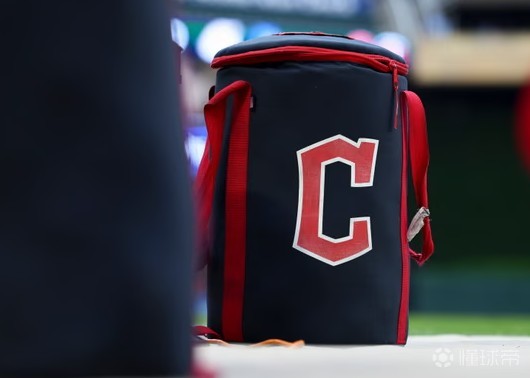 MLB暂停多米尼加新星签约资格，球员为伪造年龄竟制造“假墓碑”