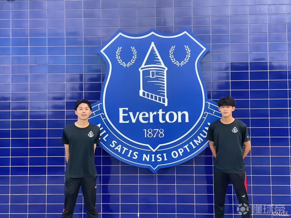 名古屋鲸鱼官方：两名U18球员被派往埃弗顿进行短期留学
