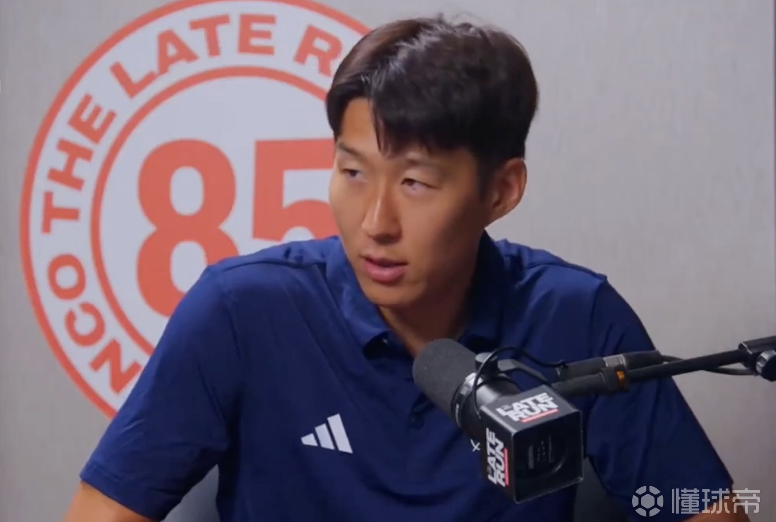 孙兴慜：C罗依然是我的偶像，但无可否认梅西是GOAT