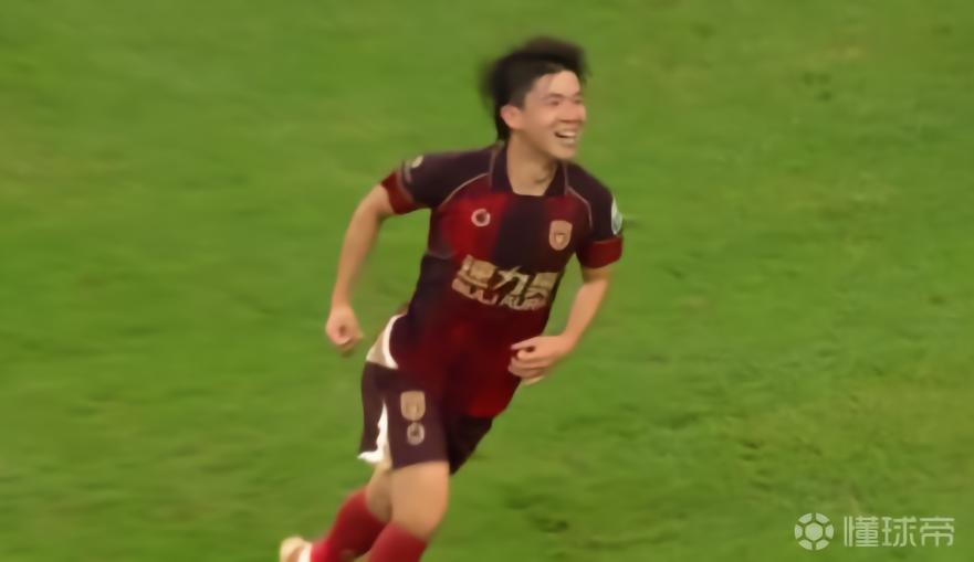 王世杰：我的偶像是迪巴拉；很感谢球迷给我“小梅西”的称呼