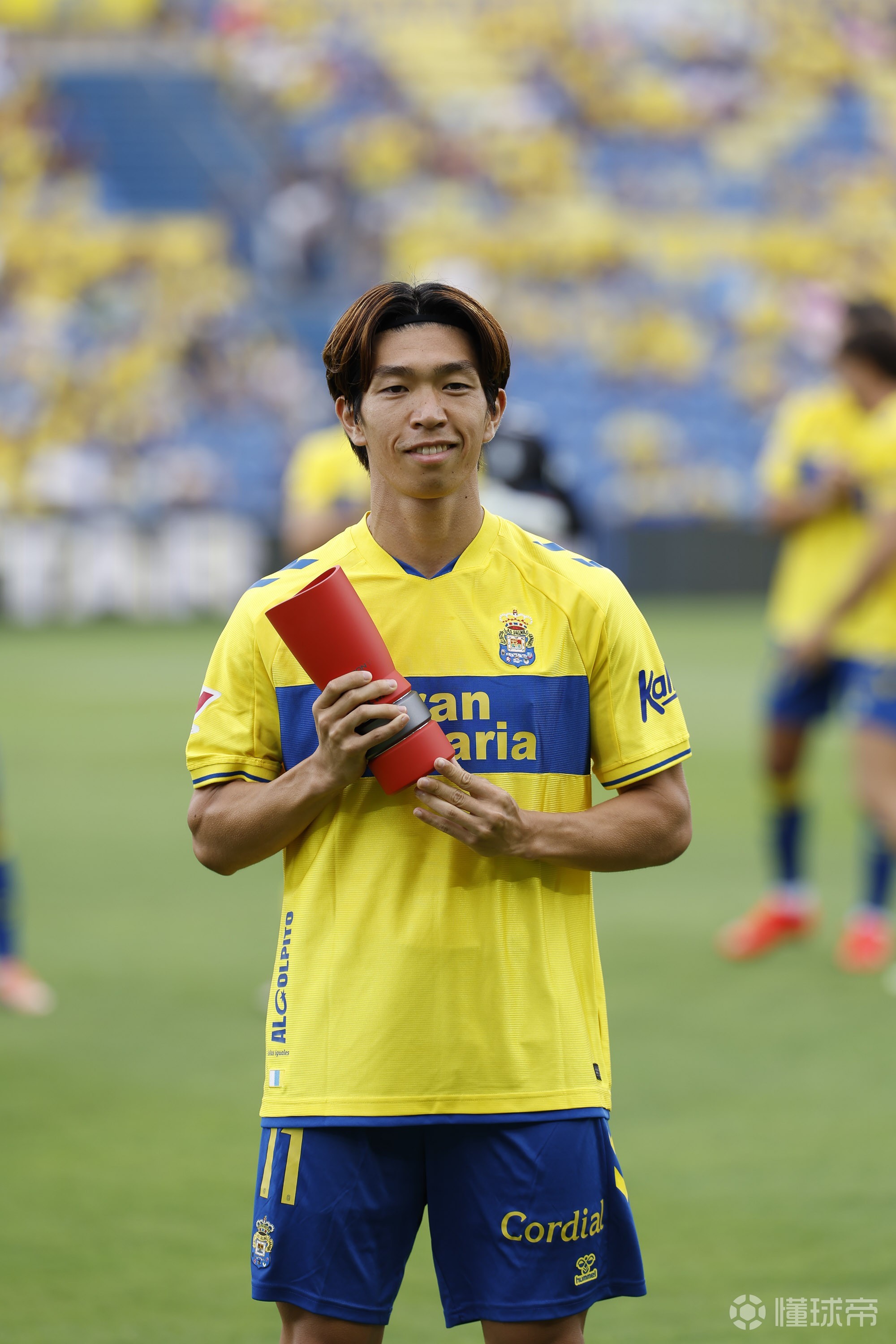 3场2球2助攻，日本前锋宫代大圣当选西乙8月最佳球员
