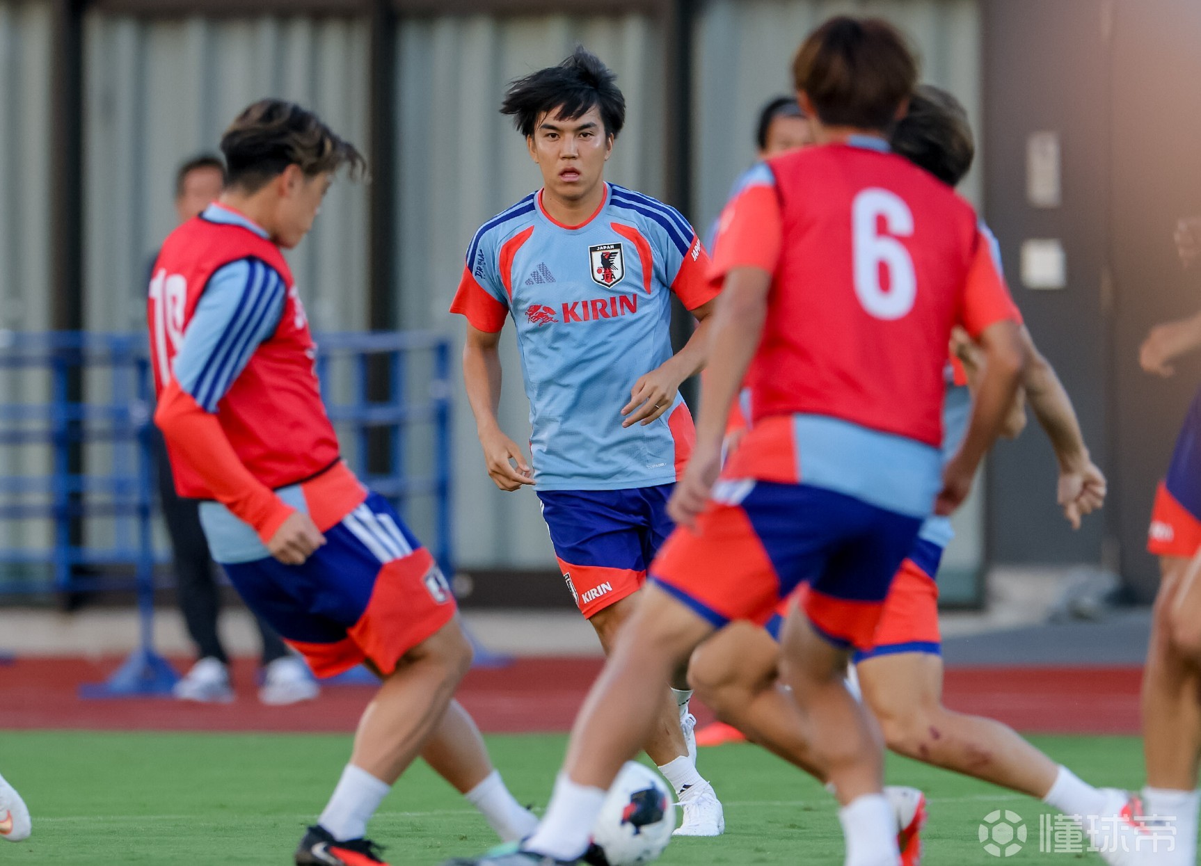 田中聪：能与佐野海舟一起踢球的机会非常难得，期待和他对位