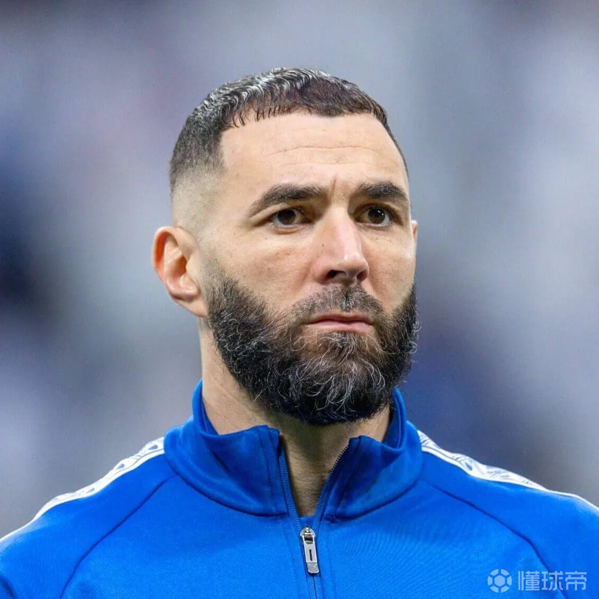 TA：耐克取消本泽马宣传拍摄，嫌其过往行为不当