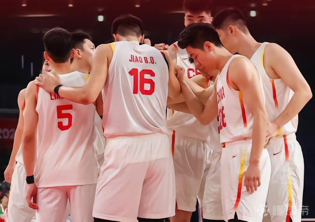 媒体人：对比CBA和B联赛休赛安排，中国男篮长集训思路未变