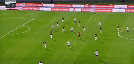 半场：阿根廷2-0玻利维亚，劳塔罗破门，尼科-帕斯建功