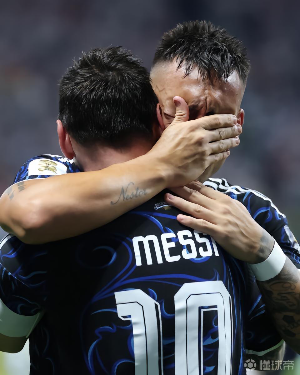 国米官方社媒发文致敬梅西：最后一舞，我们的队长在他身边