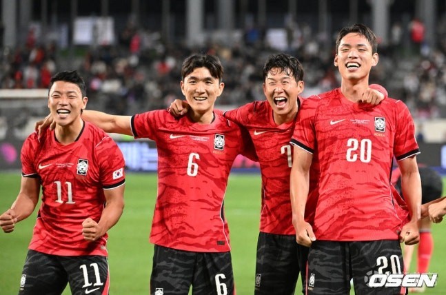 是否会从韩国国家队退役？黄喜灿：还没有决定