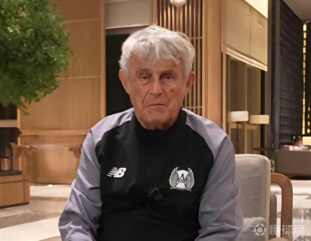 米卢：现在中国的年轻队员很不错，有希望打进下届世界杯