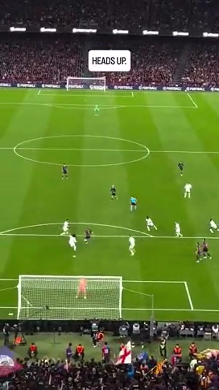 亚马尔禁区空位绝佳机会，竟然离谱打偏了