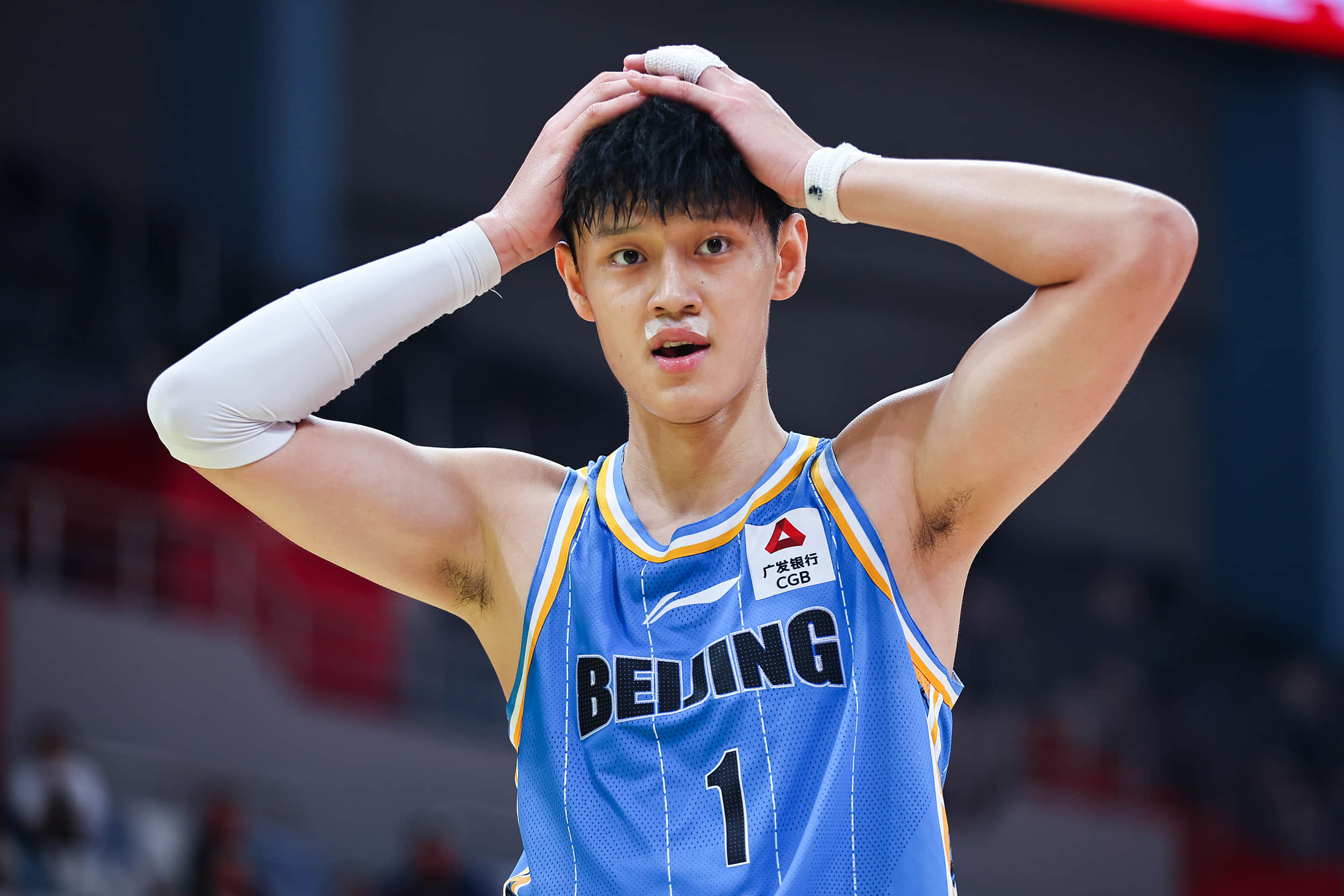 曾凡博发文祝贺北京男篮晋级总决赛：nb兄弟们