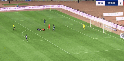 武磊禁区内犯规，莱昂纳多进球无效，海港仍是2-0领先三镇