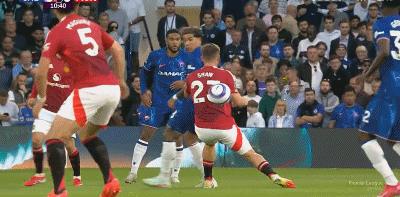 ⚽英超半场：马奎尔进球被吹，詹姆斯远射中柱，切尔西0-0曼联