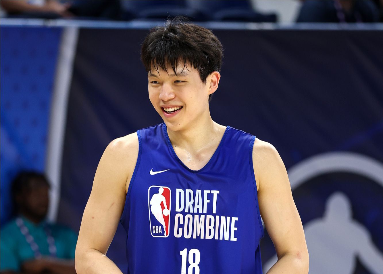 湖人媒体：杨瀚森完美契合湖人对于中锋这个位置的需求
