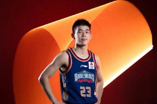 两人均被罚离场！林葳22+9+7对飙偰李永炜26+4
