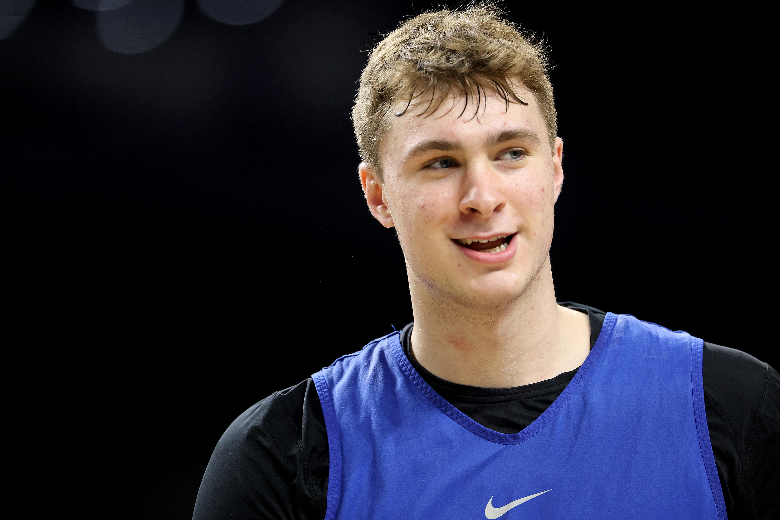 还没进NBA就已富有！美媒：弗拉格大学期间通过NIL共赚了2800万美元